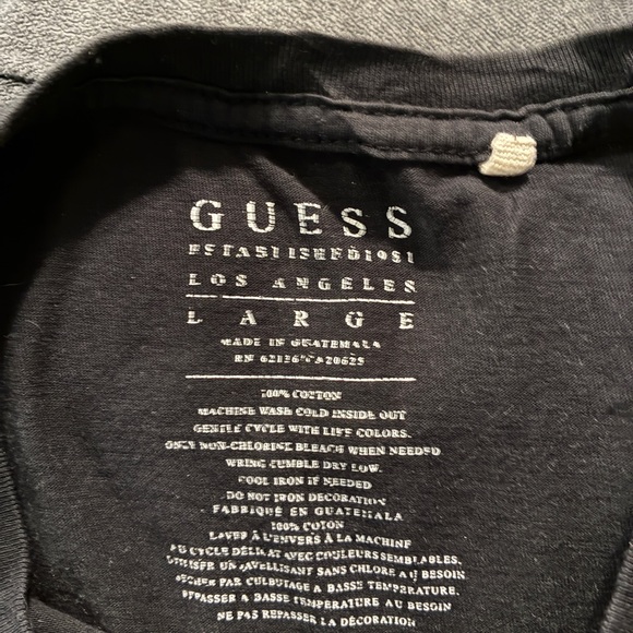 GUESS Los Angeles Skull Roses Graphic Tee Black T-Shirt Size Large Men’s - Picture 2 of 2